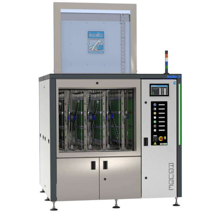 Front view of the ultra-fine cleaning system AQUBE XV9 SuperTask by kolb for assemblies with complex architectures