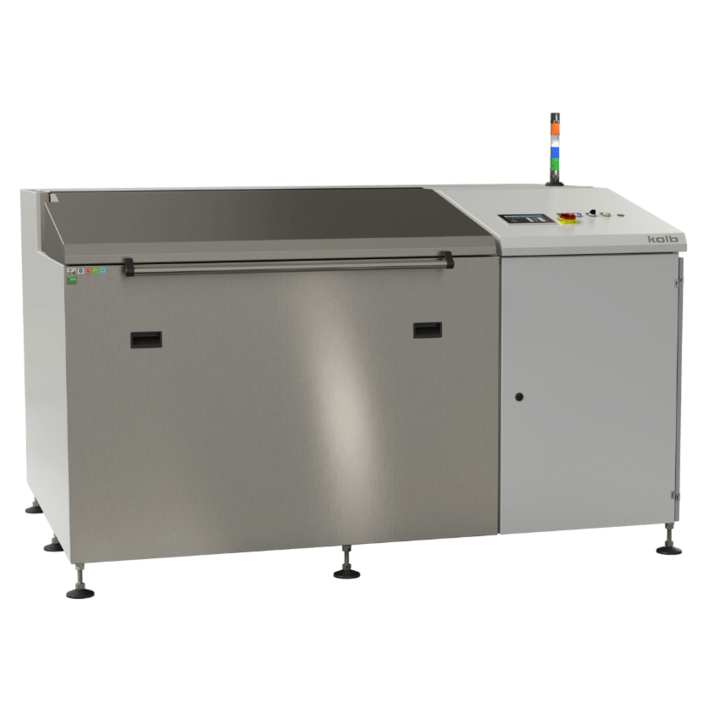 Front view of the kolb AF30 fully automatic air-in-immersion cleaning system for maintenance cleaning